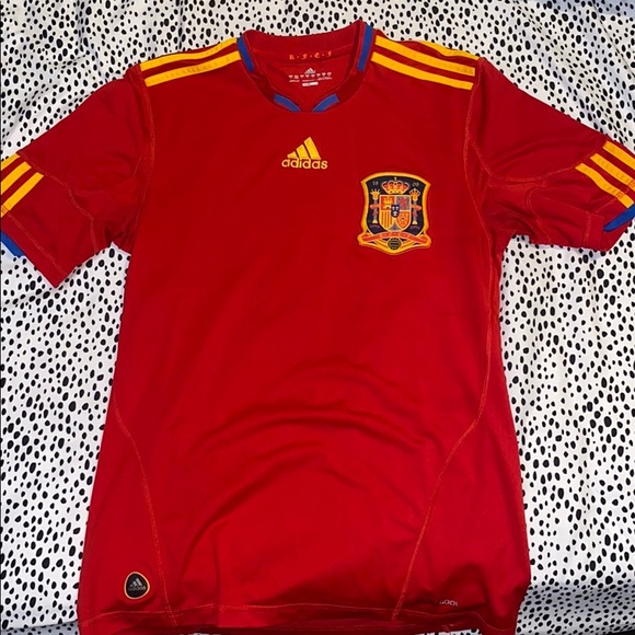 Spain national soccer team official jersey - Picture 2 of 3
